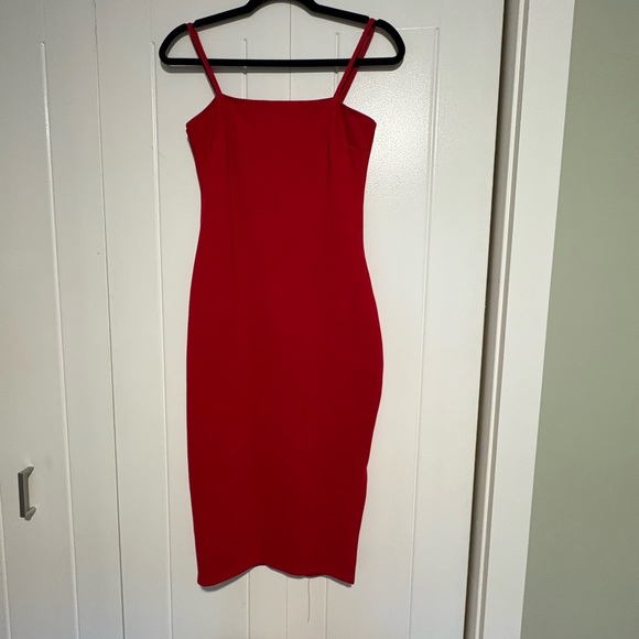 Lulus Dresses & Skirts - Lulu's Striking Red Midi Dress